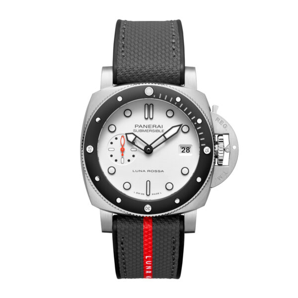 Panerai Submersible Luna Rossa