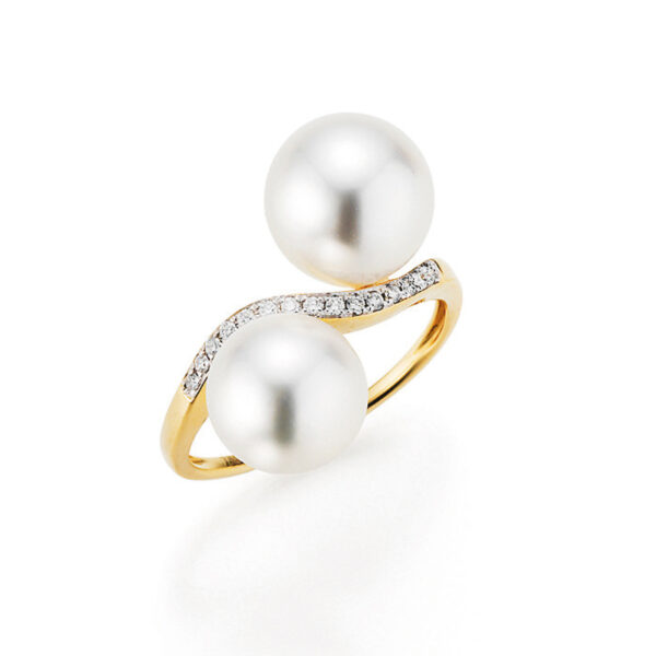 Yana Nesper ring Appassionata, geelgoud met zoetwaterparel en 15 diamanten 0.10 ct.