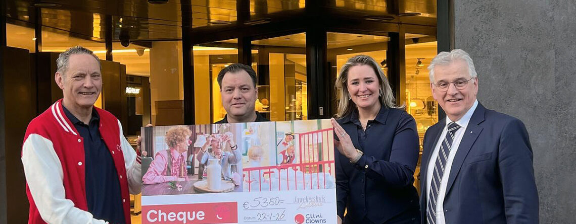 Juweliershuis Aalbers overhandigt cheque van € 5.350,- aan CliniClowns