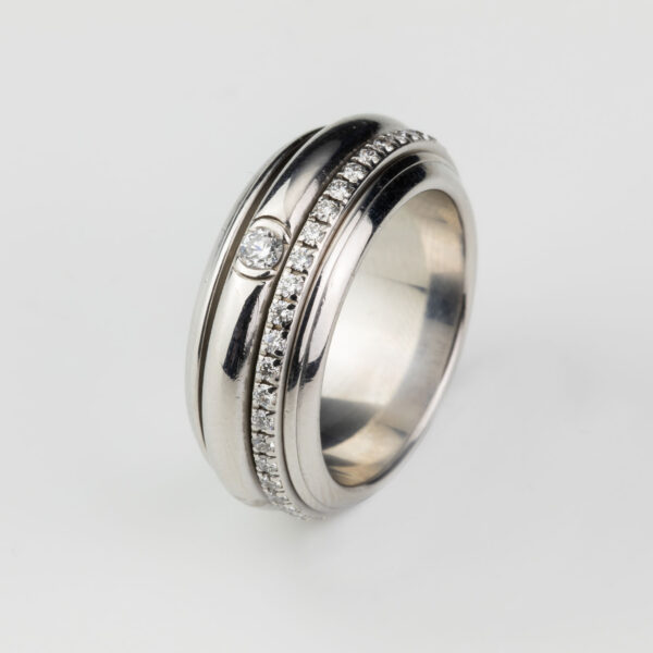 18 karaat witgouden Piaget Posession ring
